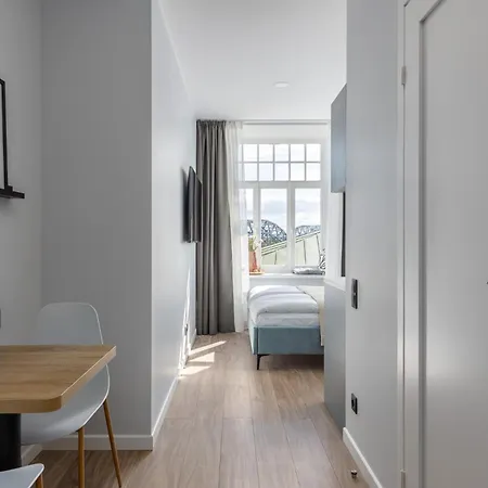 Apartament River-view In The Heart Of Old *